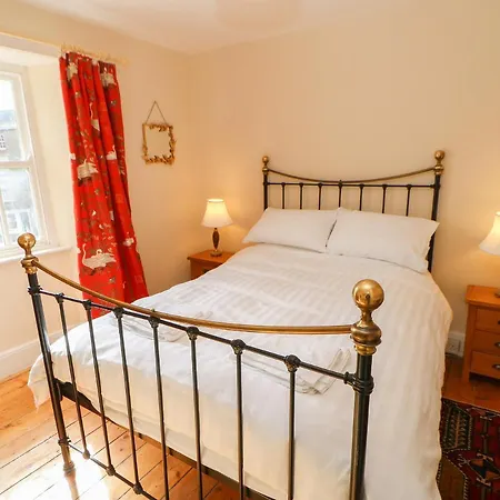 Daire Kearton House
